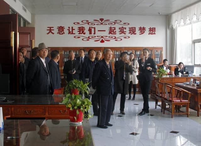 兗州區(qū)人大、政協(xié)領(lǐng)導(dǎo)蒞臨天意機(jī)械參觀考察