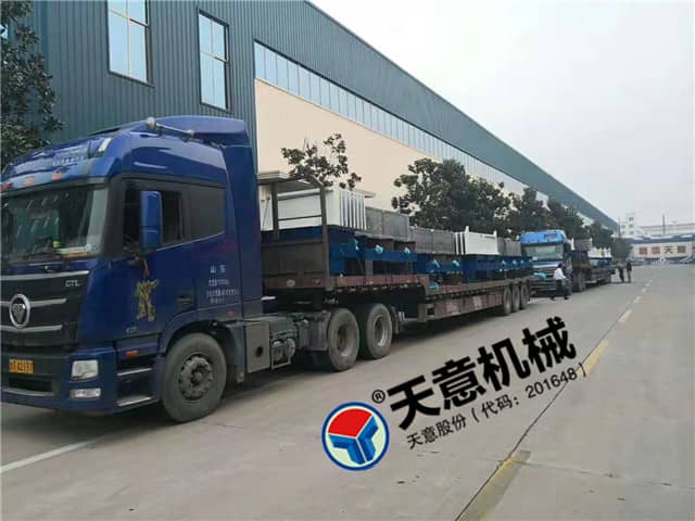 國(guó)慶時(shí)節(jié)天意機(jī)械發(fā)貨忙