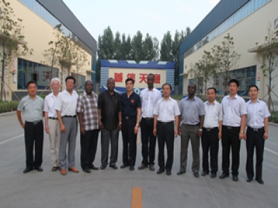 熱烈歡迎非洲諸國大使代表團(tuán)訪問天意機(jī)械！