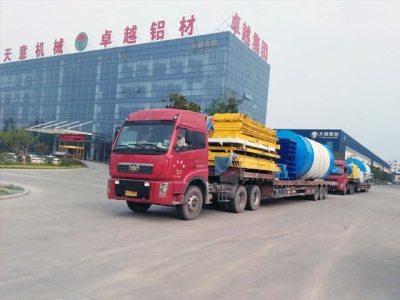 熱烈祝賀內(nèi)蒙古客戶輕質(zhì)墻板生產(chǎn)線成功啟運(yùn)！